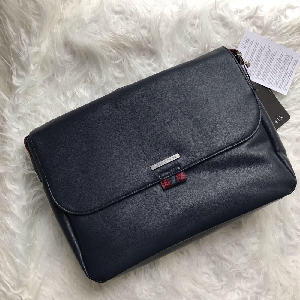 NWT Armani Exchange Messenger Bag - Picture 4 of 8